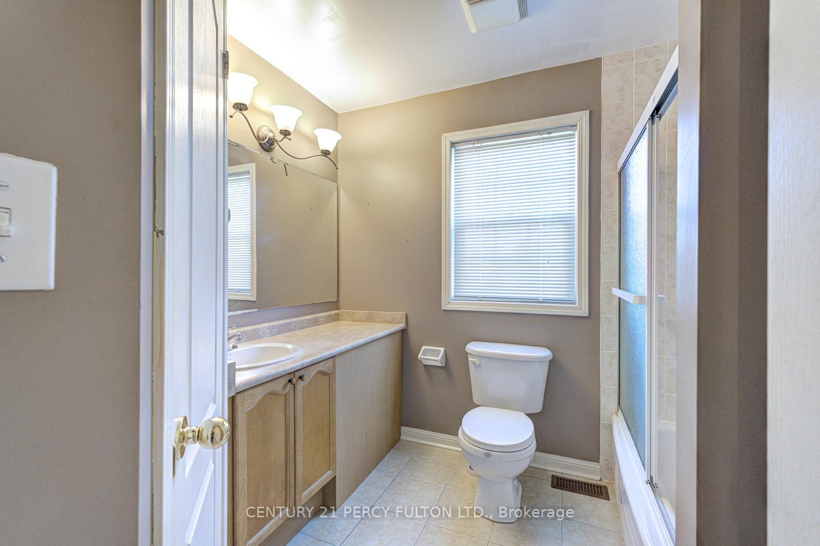 Photo 31 of 20 Orangegrove Drive, Brampton, Fletcher's Meadow — HOMEH