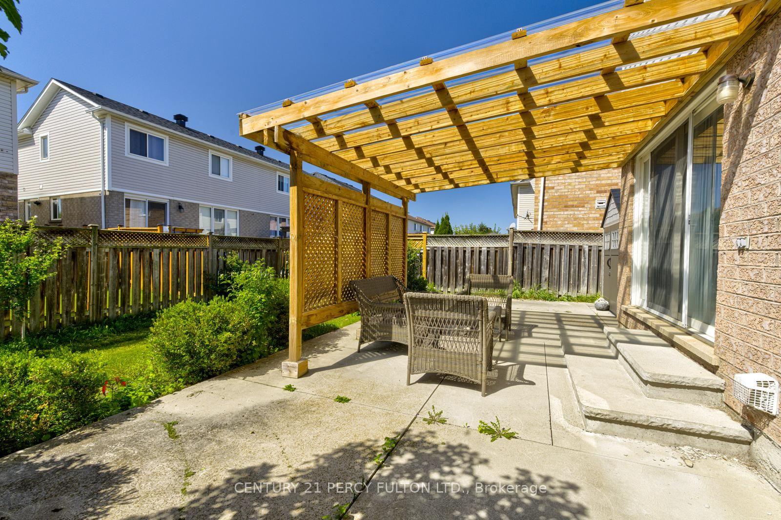 Photo 37 of 20 Orangegrove Drive, Brampton, Fletcher's Meadow — HOMEH