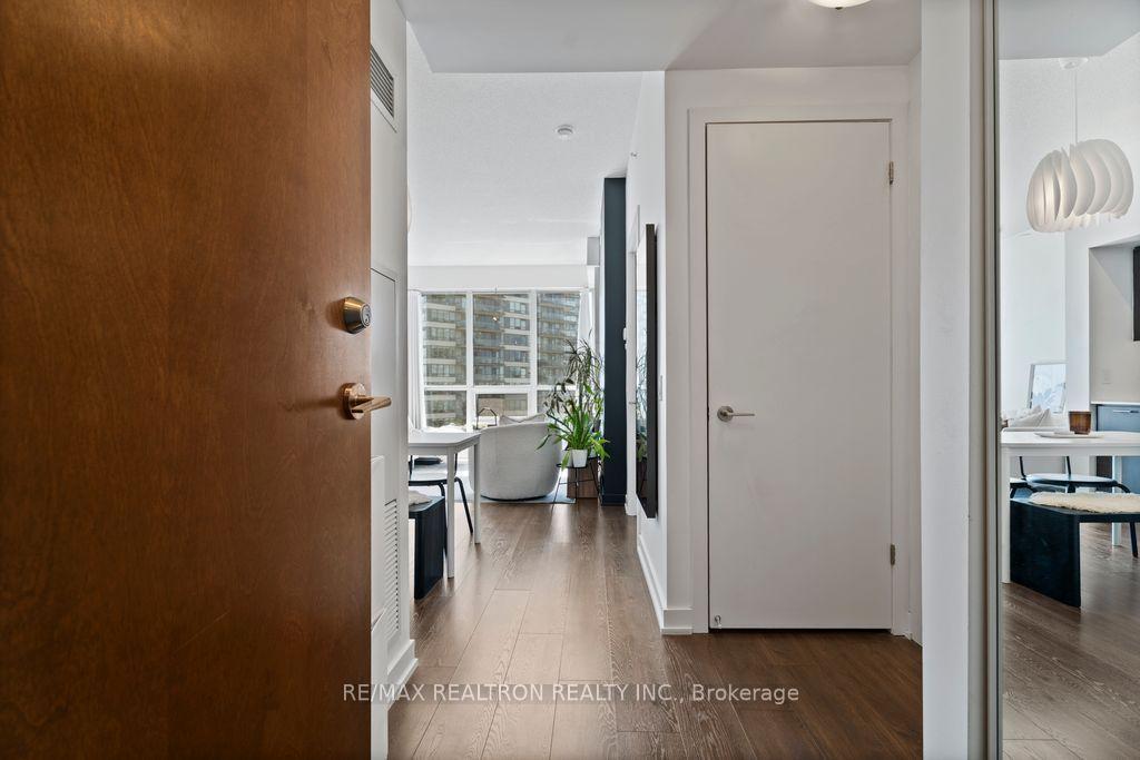 Photo 12 of Unit 1905, 2212 Lakeshore Boulevard W, Etobicoke, Mimico — HOMEH