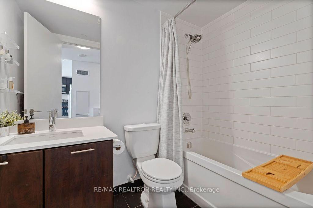 Photo 16 of Unit 1905, 2212 Lakeshore Boulevard W, Etobicoke, Mimico — HOMEH