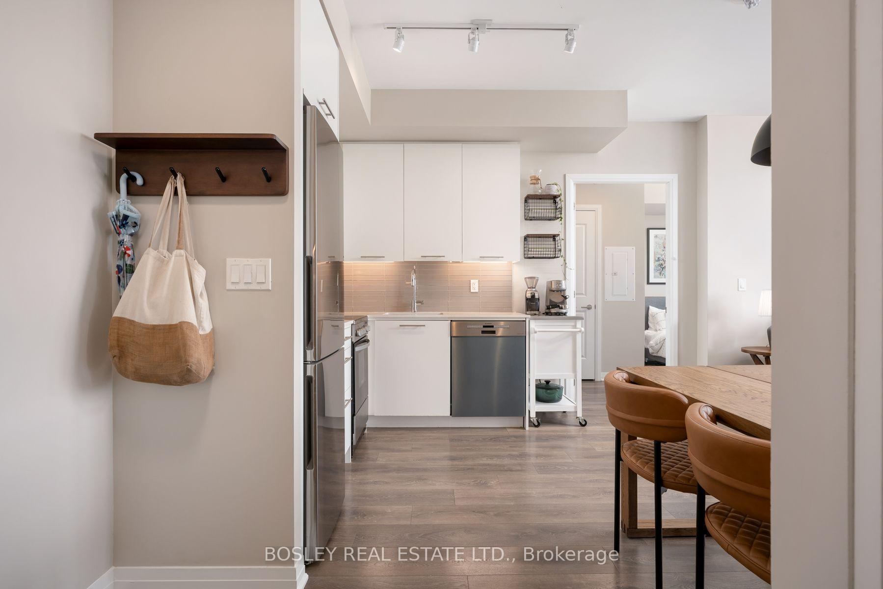 Photo 3 of Unit 713, 2301 Danforth Avenue, Toronto, East End-Danforth — HOMEH
