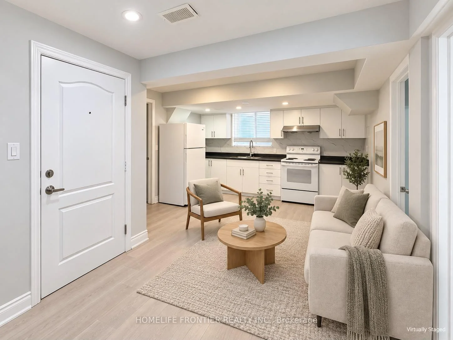 Photo 4 of 79 Pertosa Drive, Brampton, Fletcher's Meadow — HOMEH