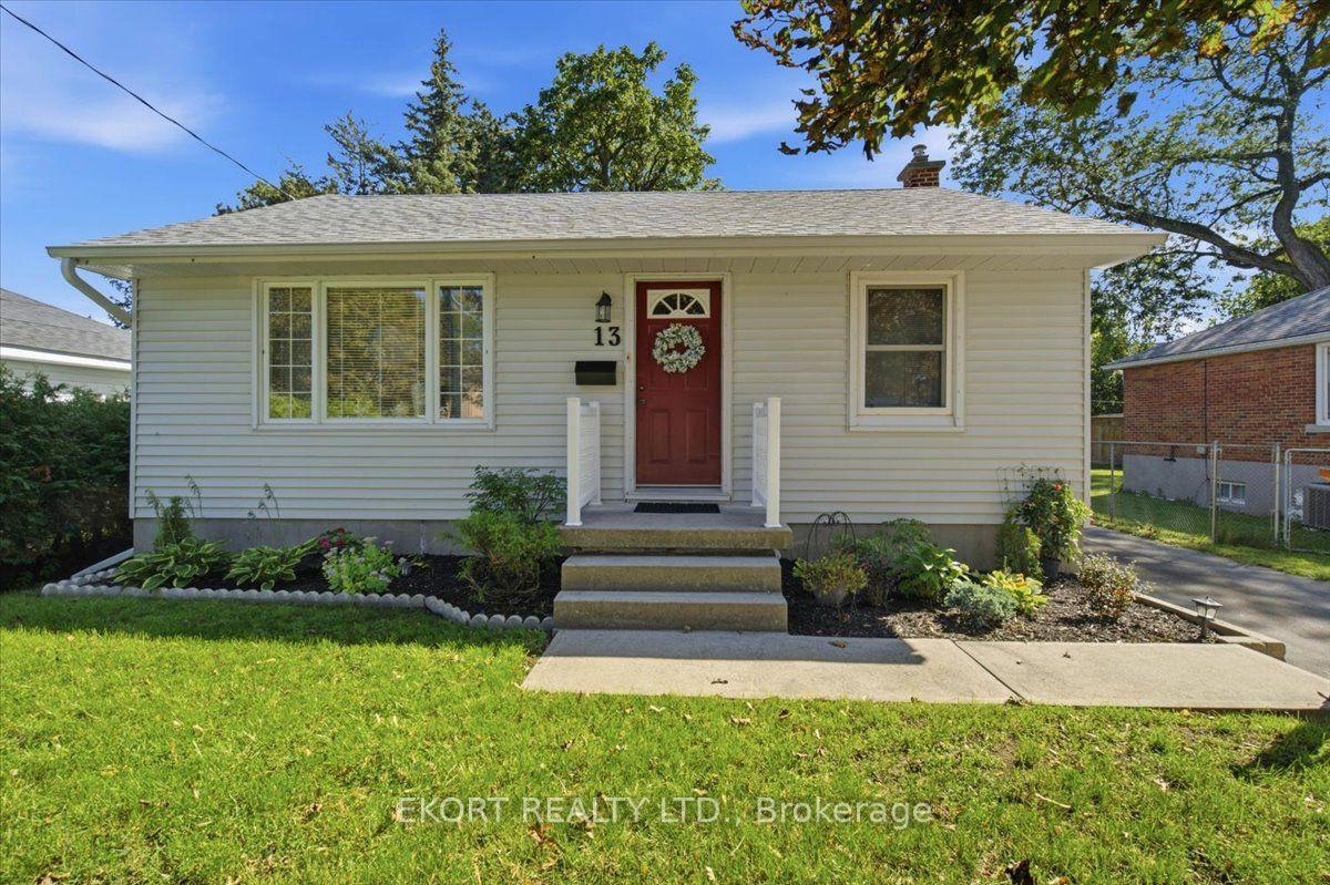 Photo 1 of 13 Montgomery Boulevard, Belleville, Belleville Ward — HOMEH