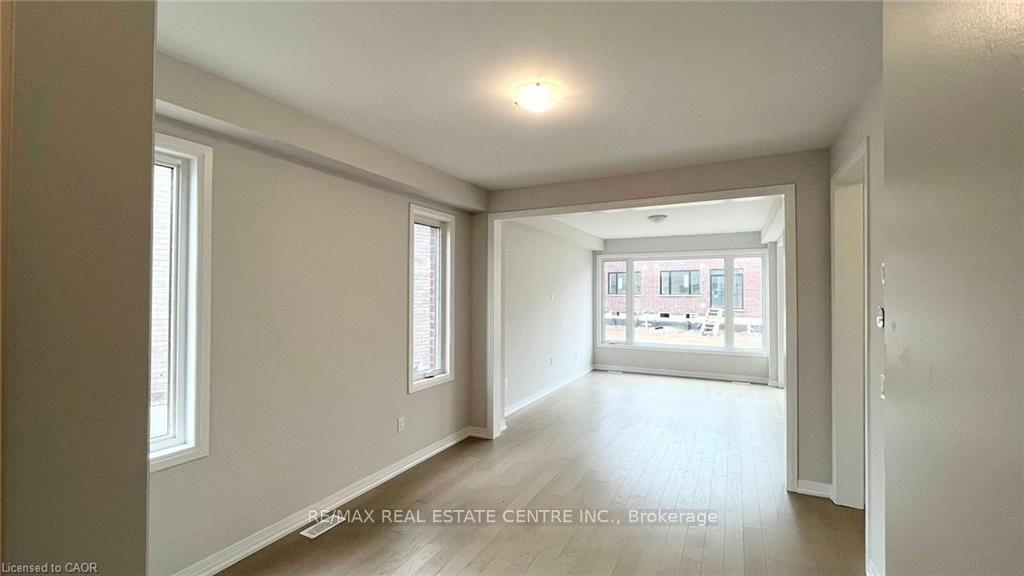 Photo 3 of 44 Blackburn Street, Cambridge, Westview — HOMEH