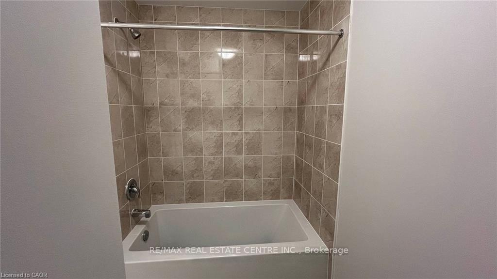 Photo 25 of 44 Blackburn Street, Cambridge, Westview — HOMEH