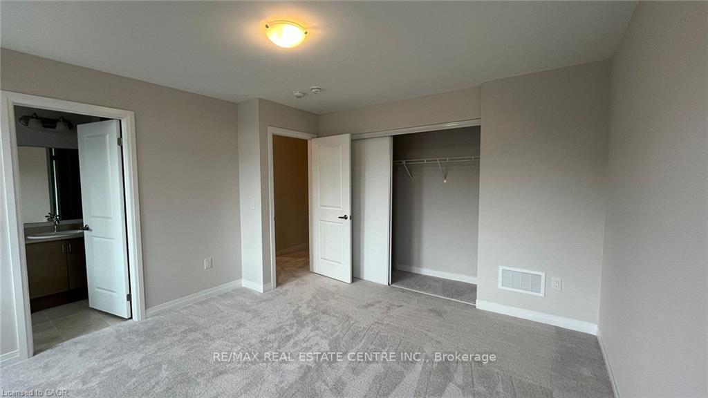 Photo 26 of 44 Blackburn Street, Cambridge, Westview — HOMEH