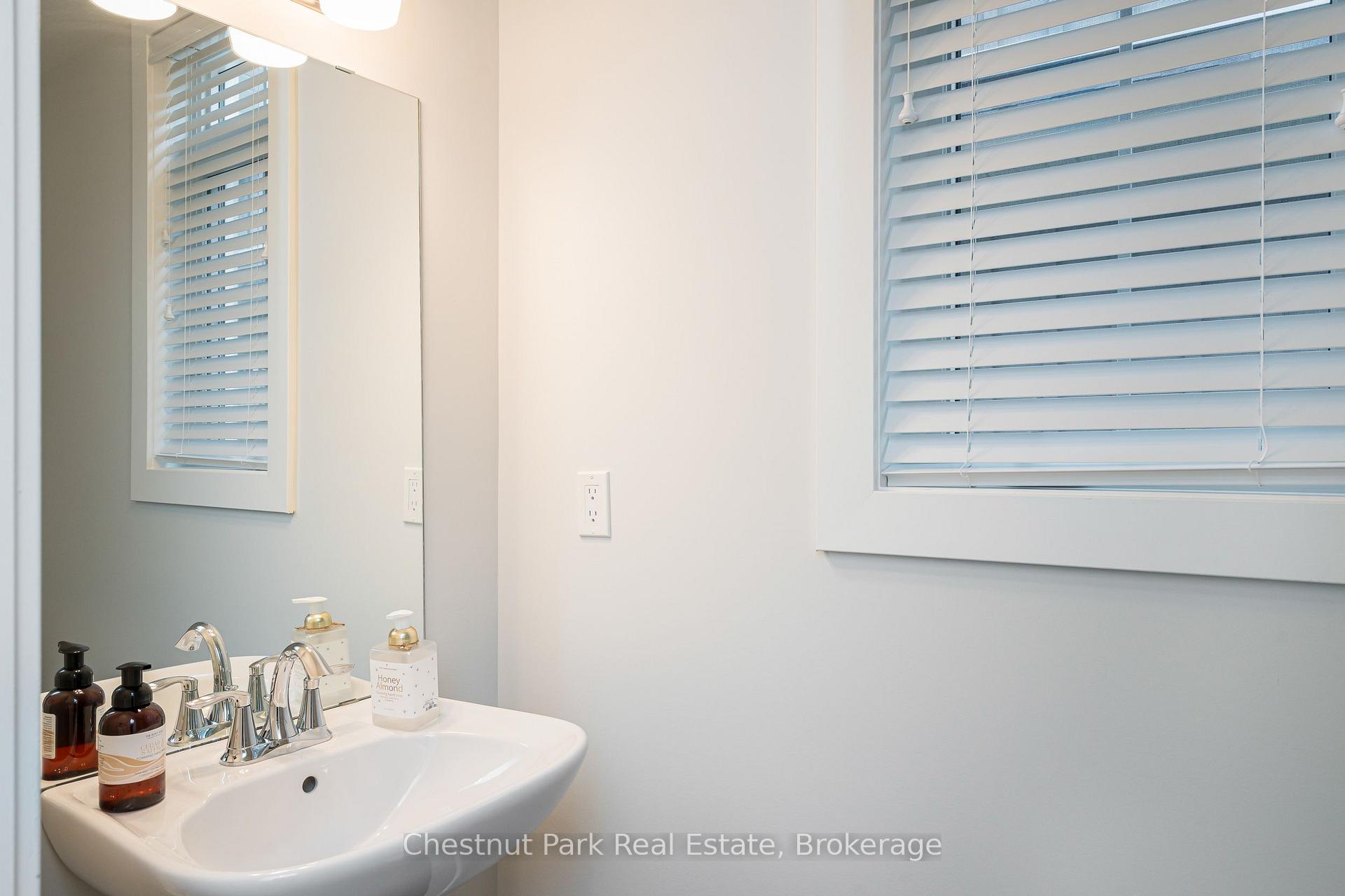 Photo 24 of 313 Yellow Birch Crescent, Blue Mountains — HOMEH