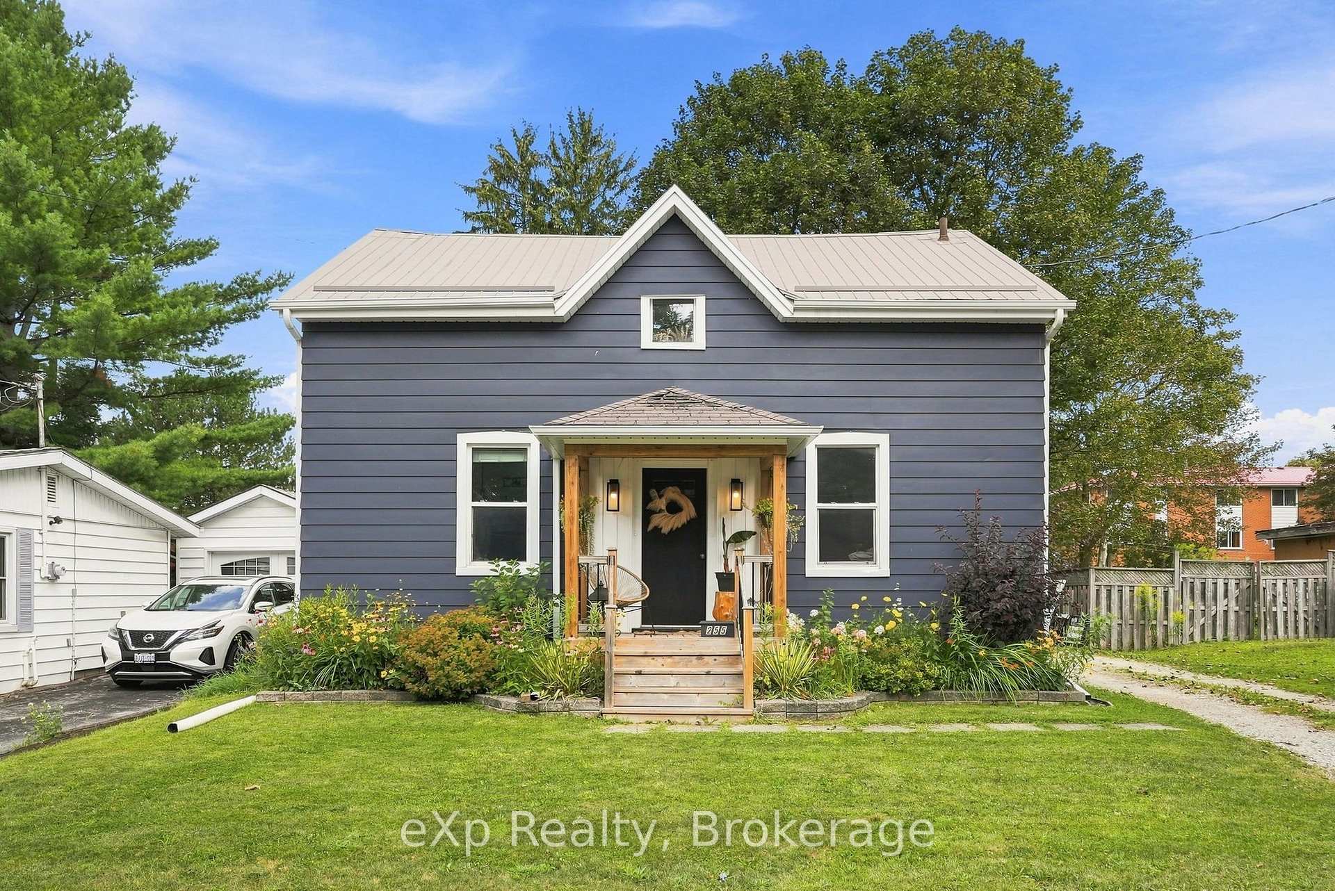 Photo of 255 Waterloo Street