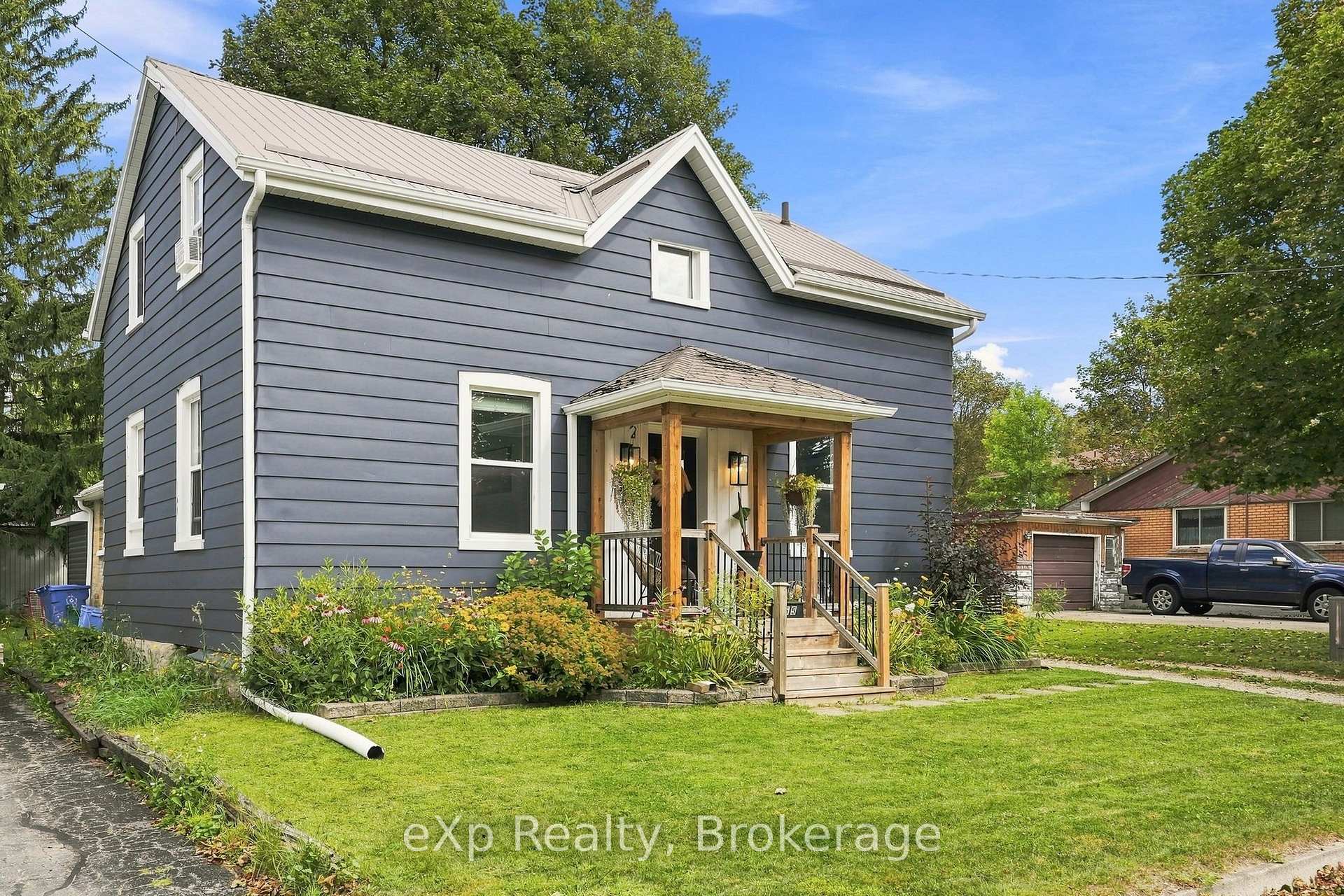 Photo 2 of 255 Waterloo Street, Wellington North, Mount Forest — HOMEH