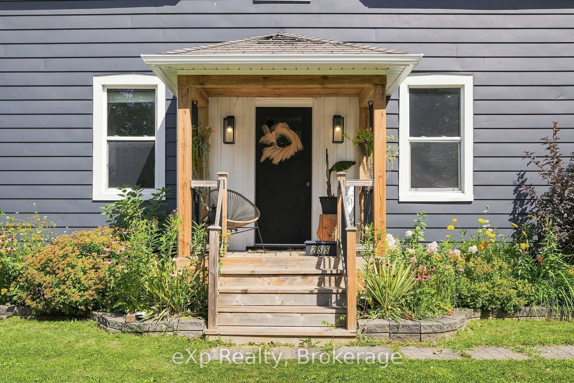 Photo 4 of 255 Waterloo Street, Wellington North, Mount Forest — HOMEH