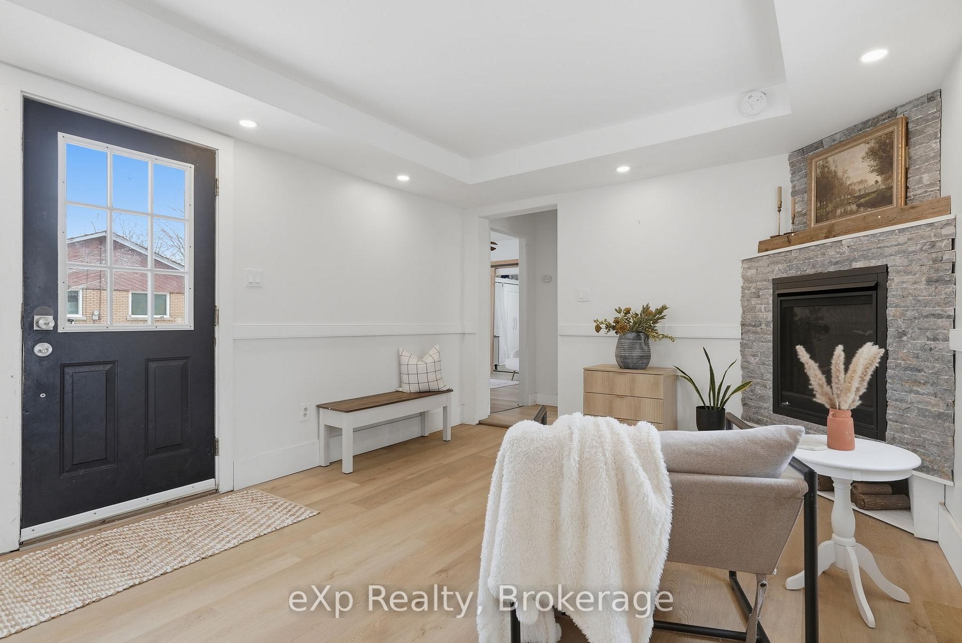 Photo 6 of 255 Waterloo Street, Wellington North, Mount Forest — HOMEH