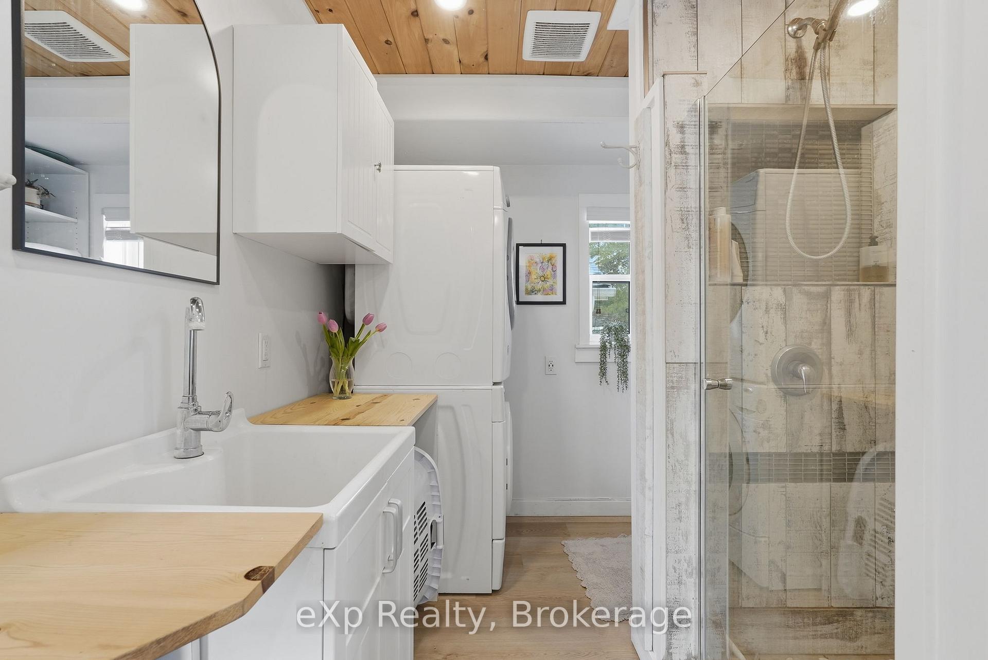 Photo 10 of 255 Waterloo Street, Wellington North, Mount Forest — HOMEH