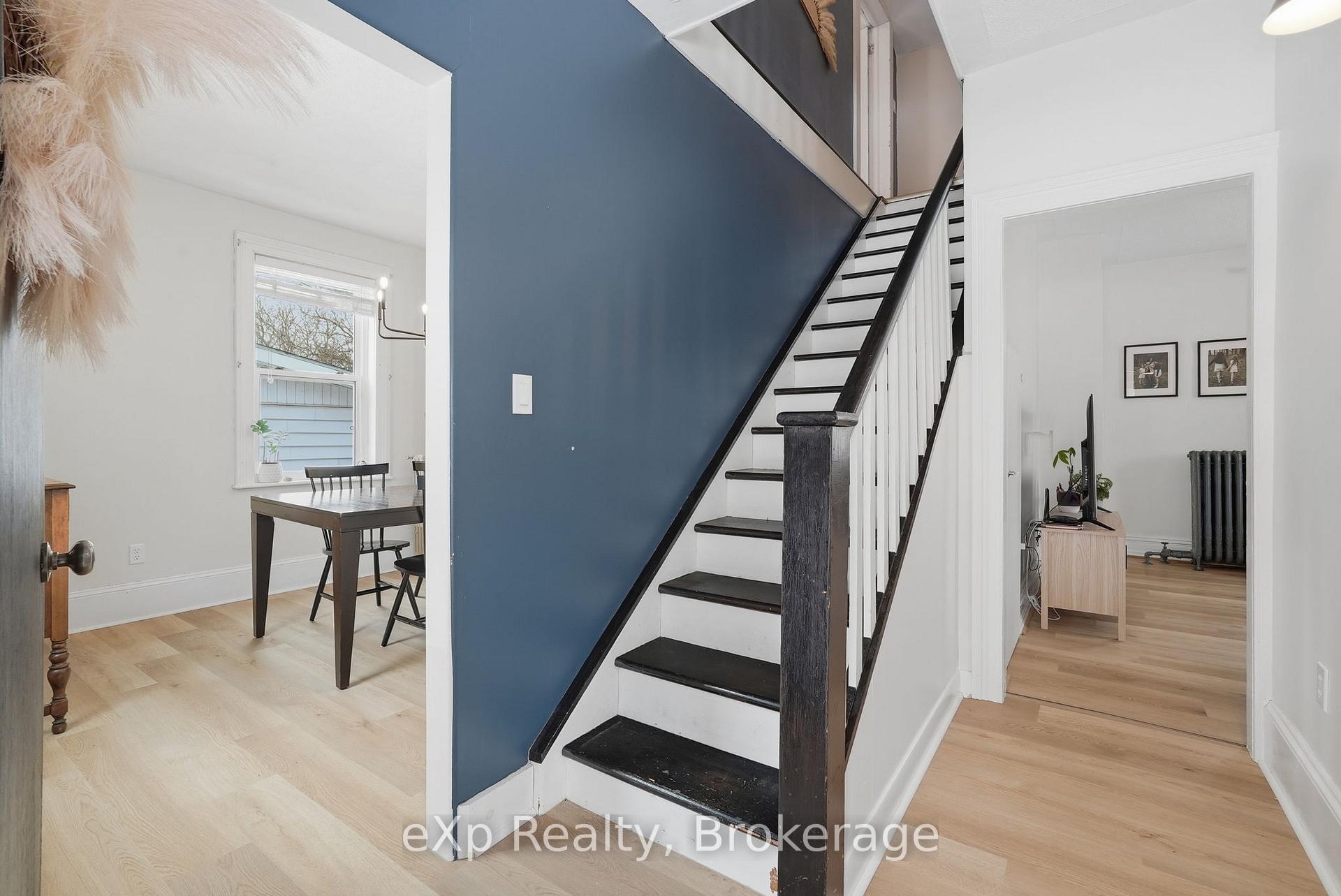 Photo 23 of 255 Waterloo Street, Wellington North, Mount Forest — HOMEH