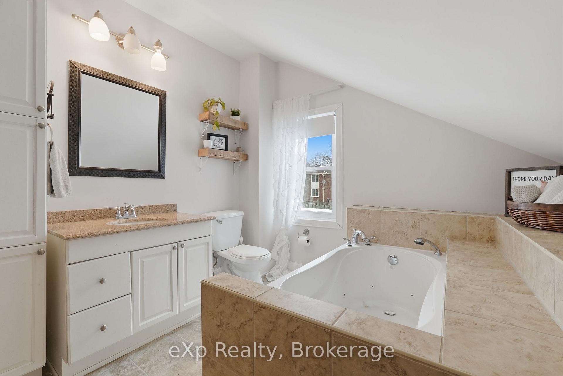 Photo 31 of 255 Waterloo Street, Wellington North, Mount Forest — HOMEH