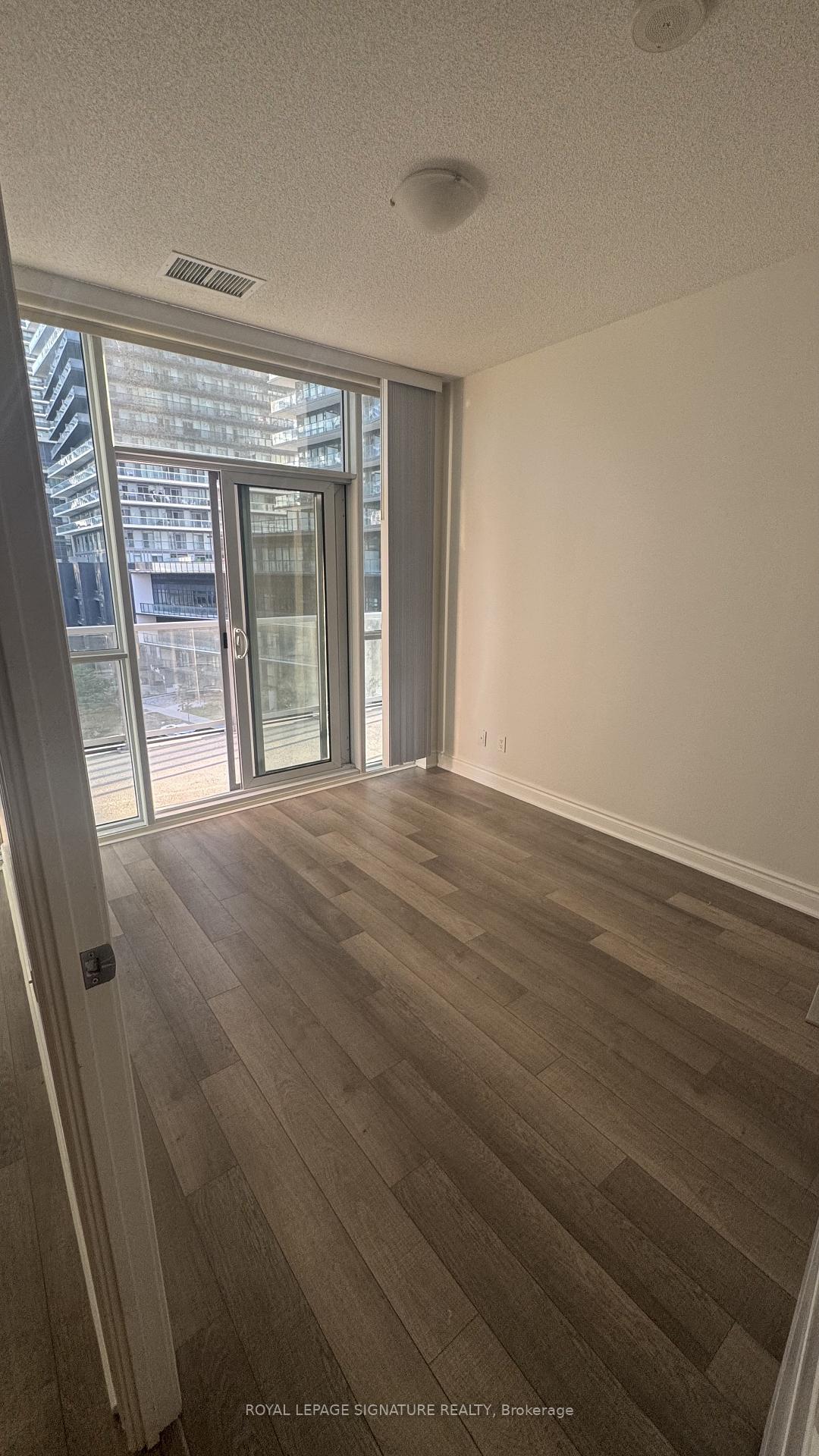 Photo 4 of Unit 430, 80 Marine Parade Drive, Etobicoke, Mimico — HOMEH
