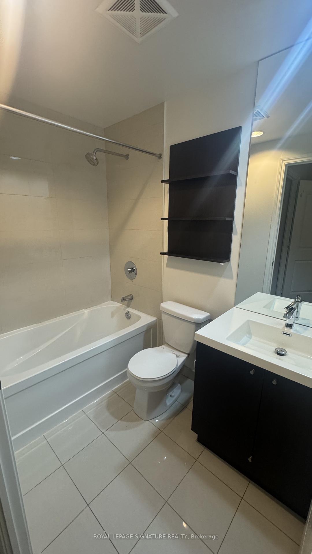 Photo 6 of Unit 430, 80 Marine Parade Drive, Etobicoke, Mimico — HOMEH