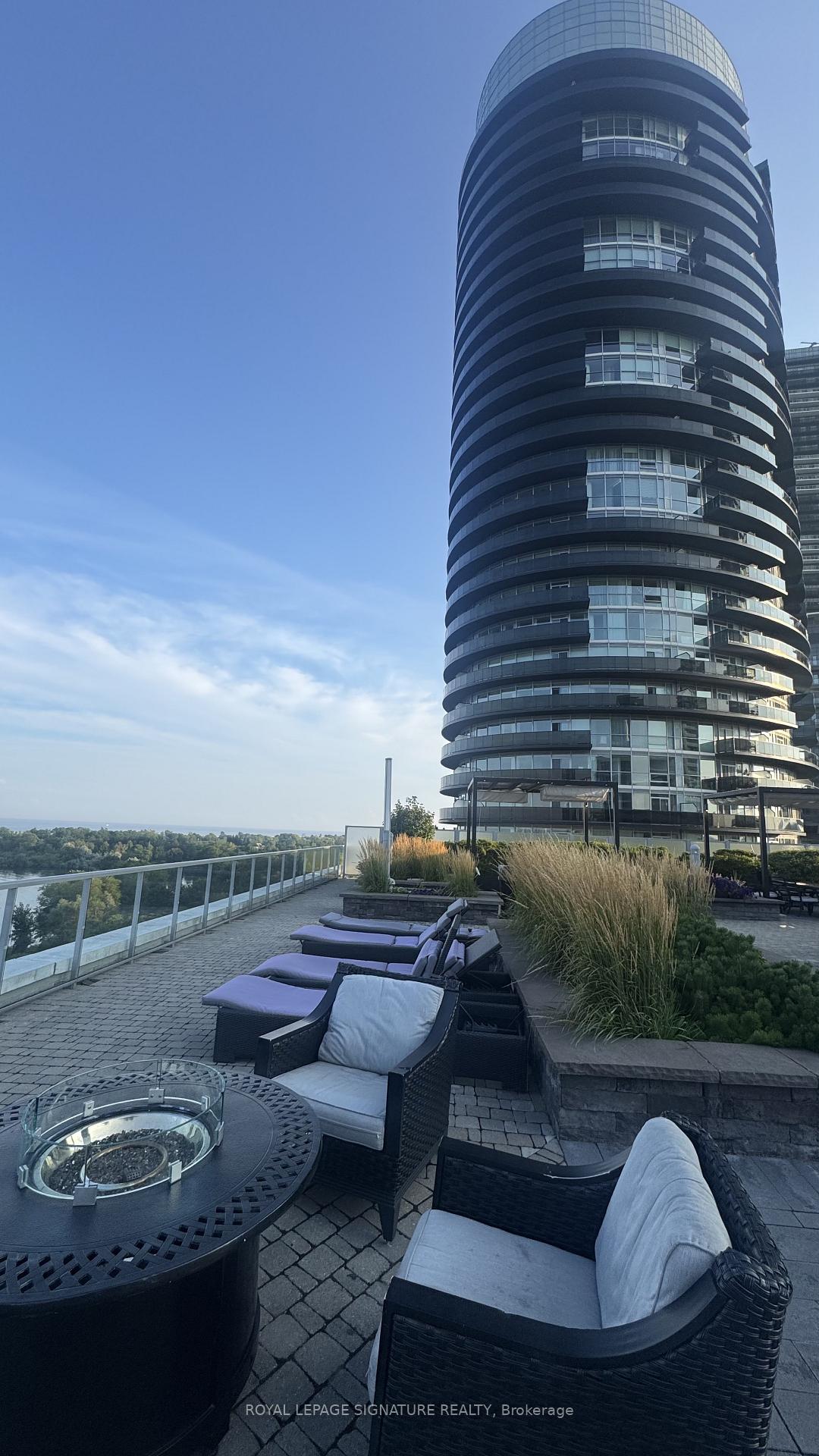 Photo 13 of Unit 430, 80 Marine Parade Drive, Etobicoke, Mimico — HOMEH