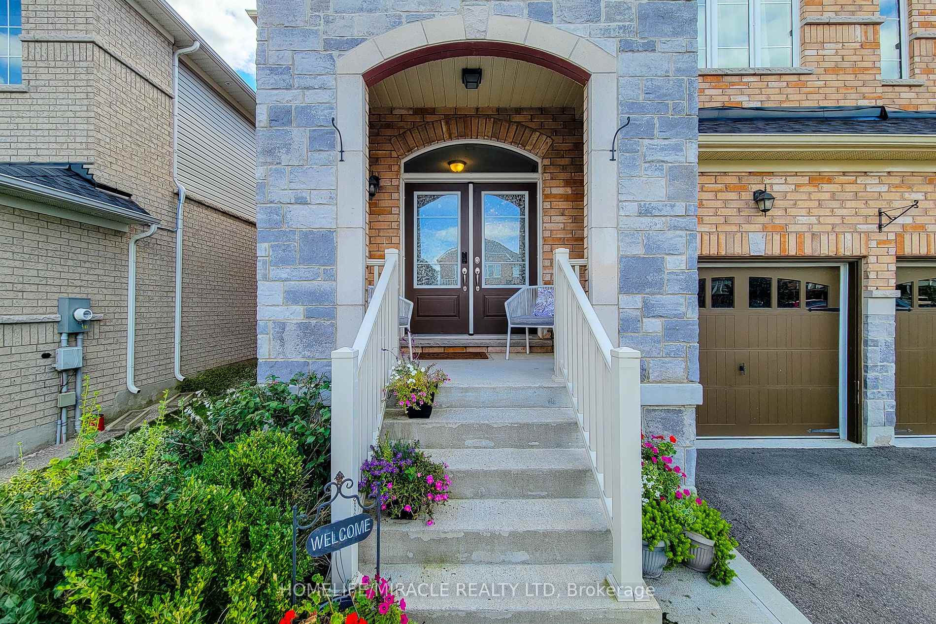 Photo 11 of 93 Barlow Place, Brant, Paris — HOMEH