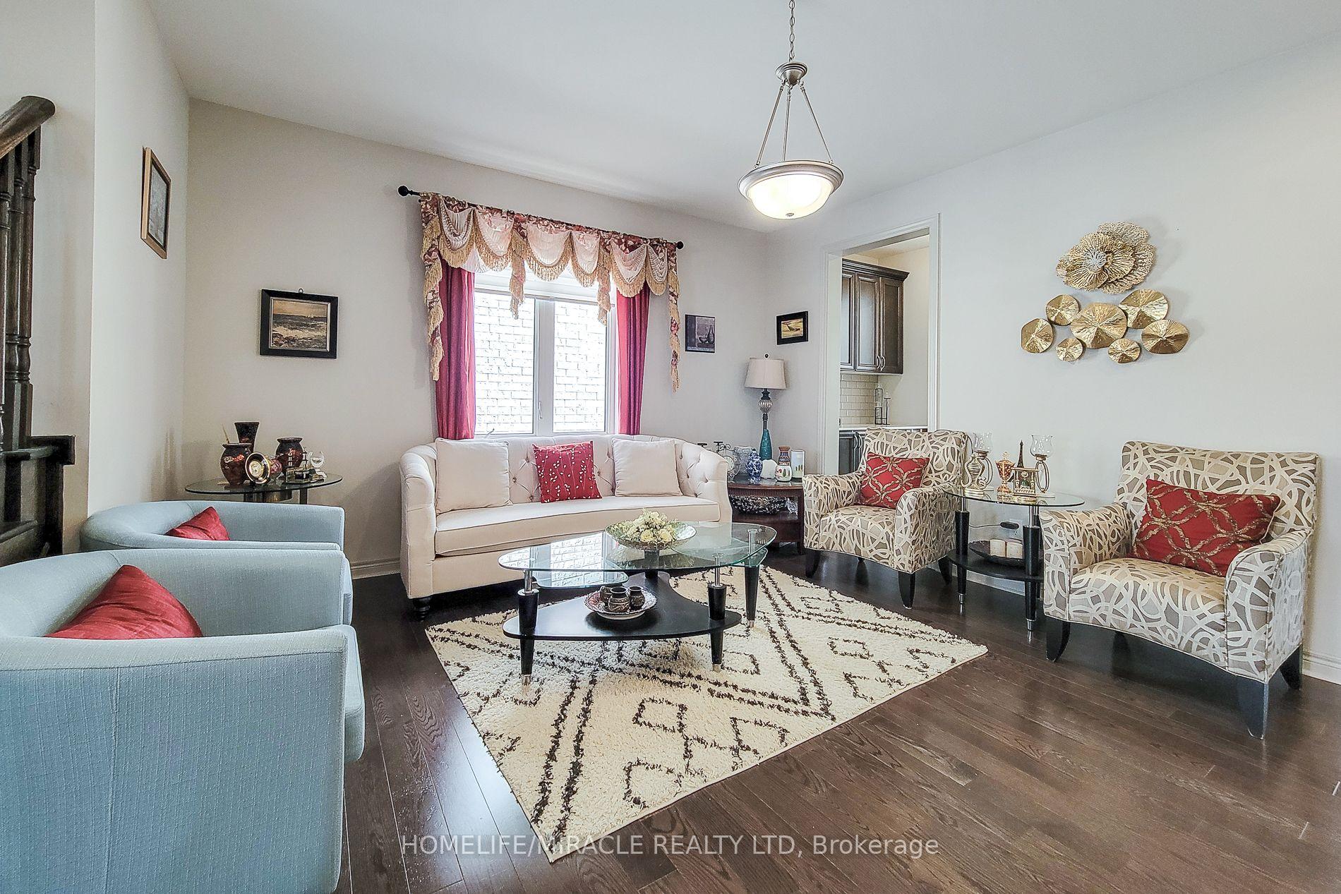 Photo 13 of 93 Barlow Place, Brant, Paris — HOMEH