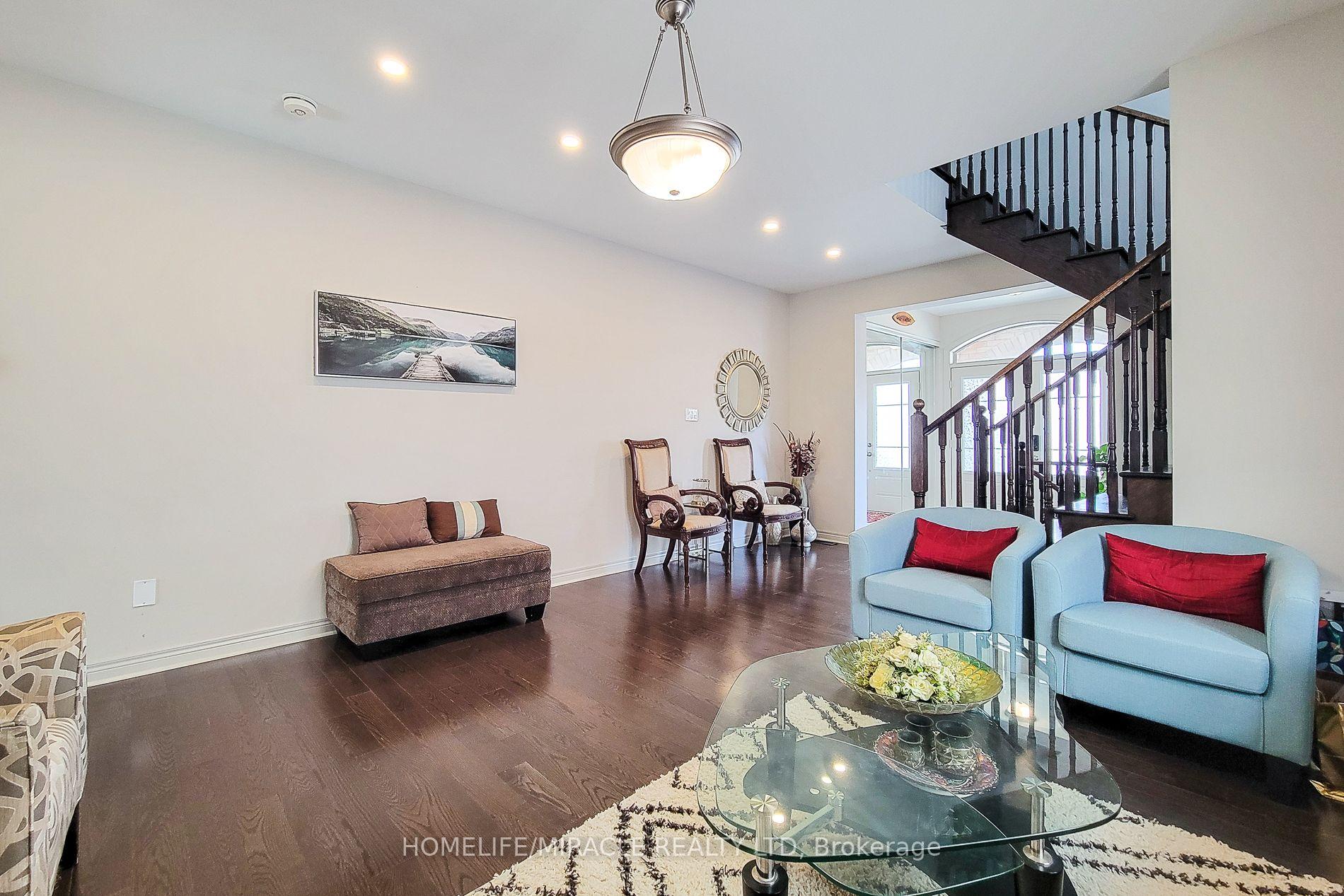 Photo 14 of 93 Barlow Place, Brant, Paris — HOMEH