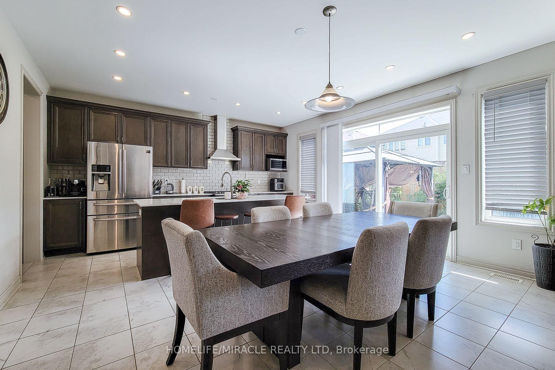Photo 21 of 93 Barlow Place, Brant, Paris — HOMEH