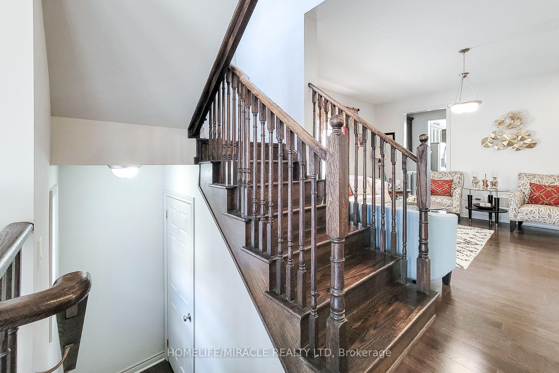 Photo 47 of 93 Barlow Place, Brant, Paris — HOMEH