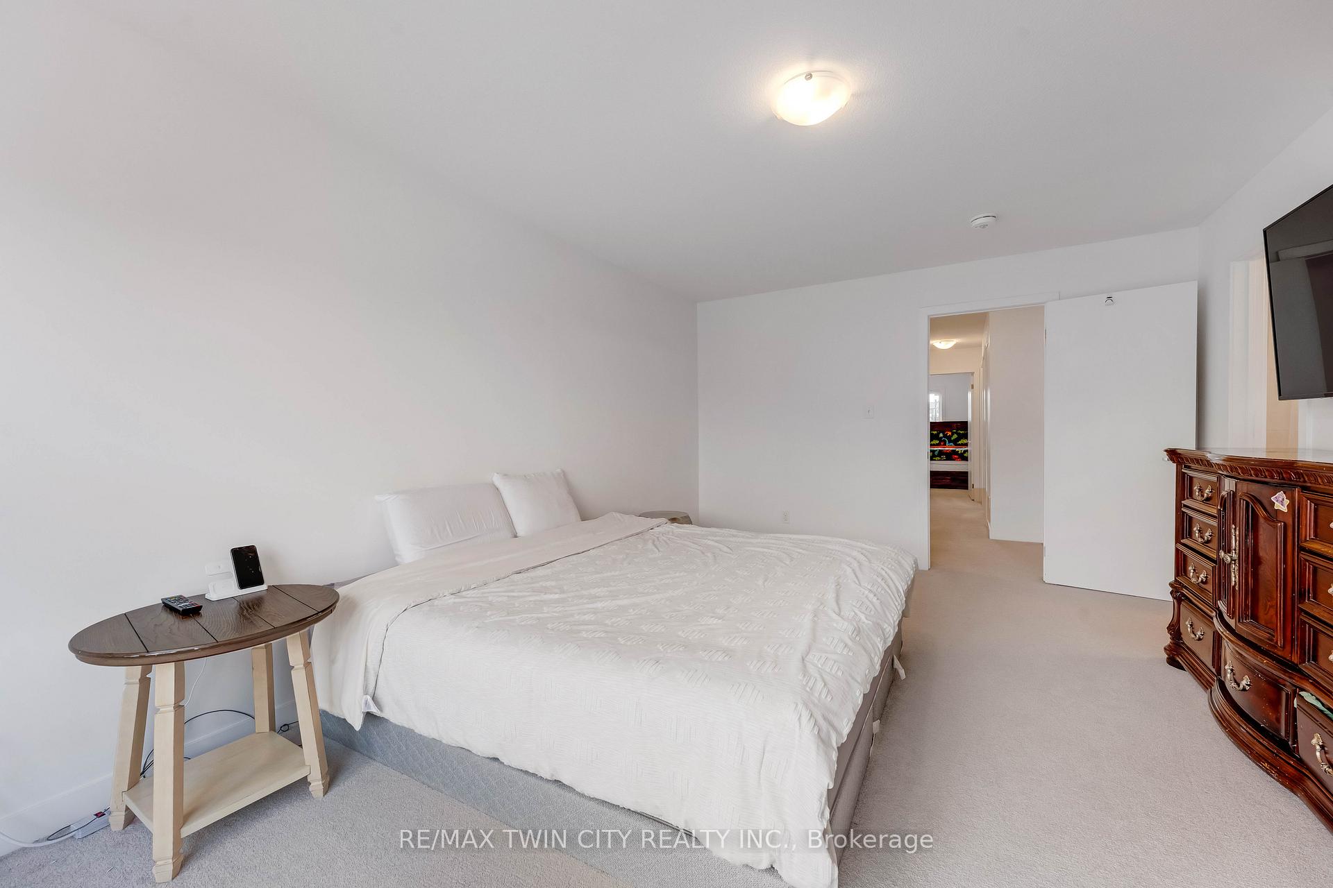 Photo 22 of 91 Pony Way, Kitchener, Huron Park — HOMEH