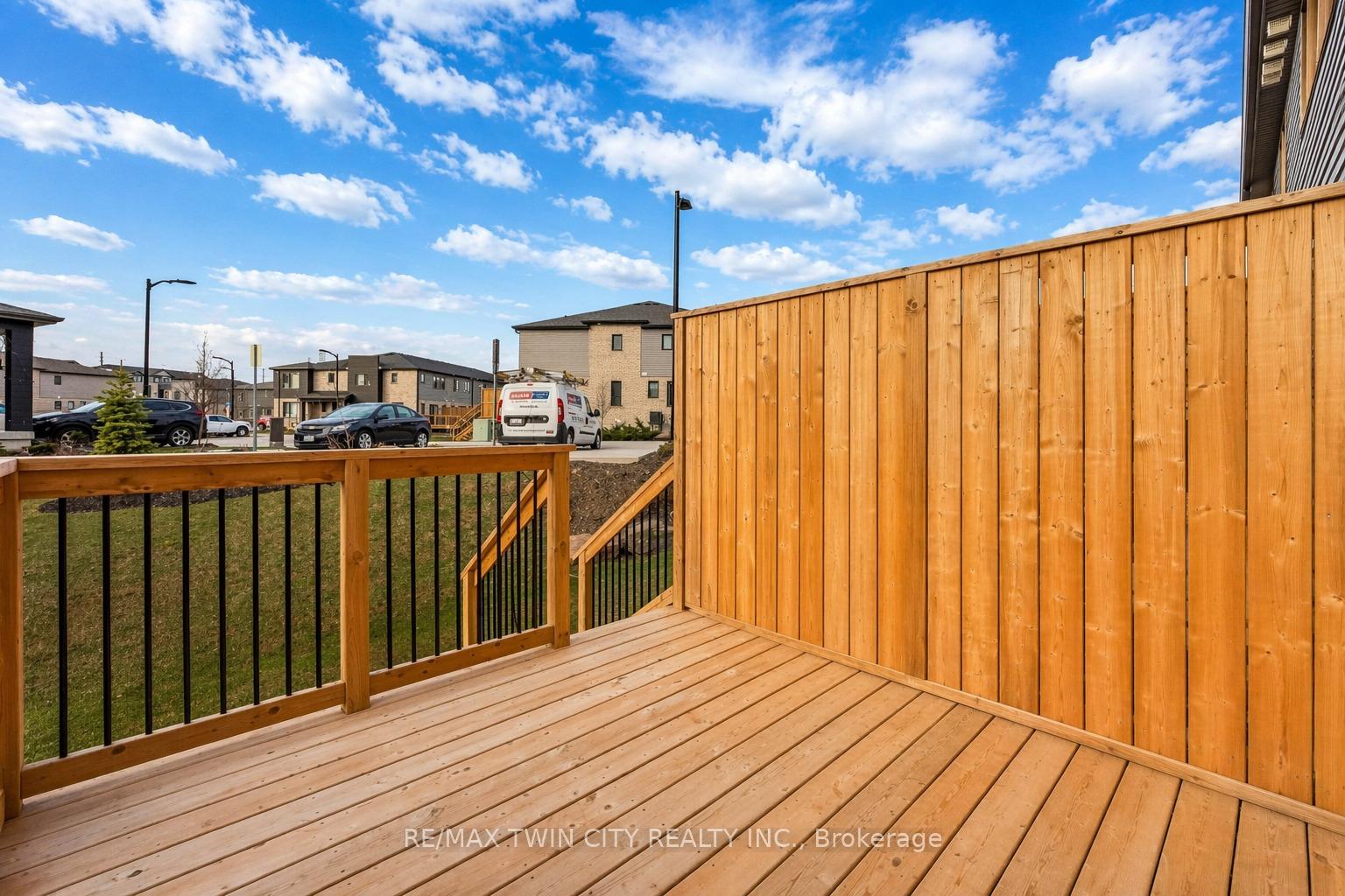 Photo 26 of 91 Pony Way, Kitchener, Huron Park — HOMEH