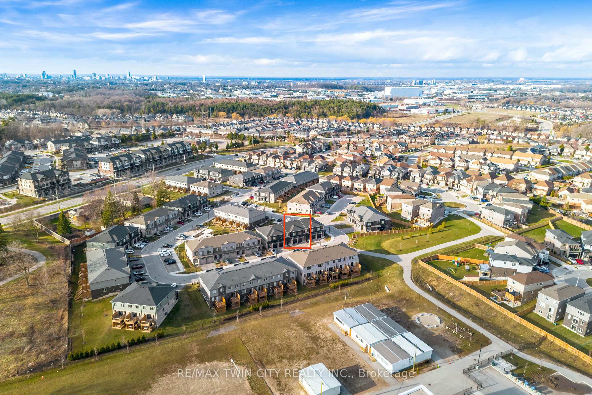 Photo 32 of 91 Pony Way, Kitchener, Huron Park — HOMEH