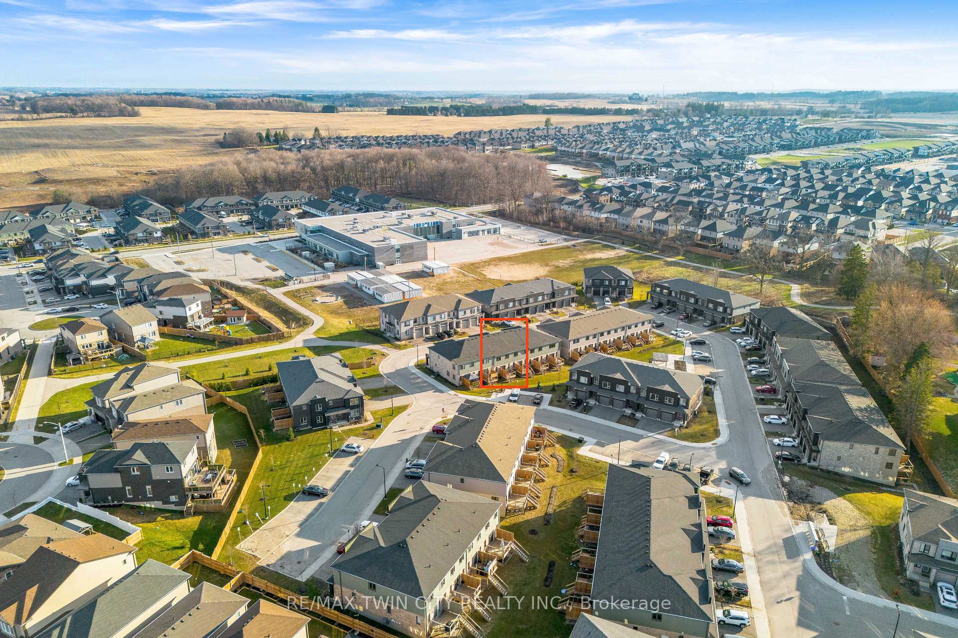 Photo 34 of 91 Pony Way, Kitchener, Huron Park — HOMEH