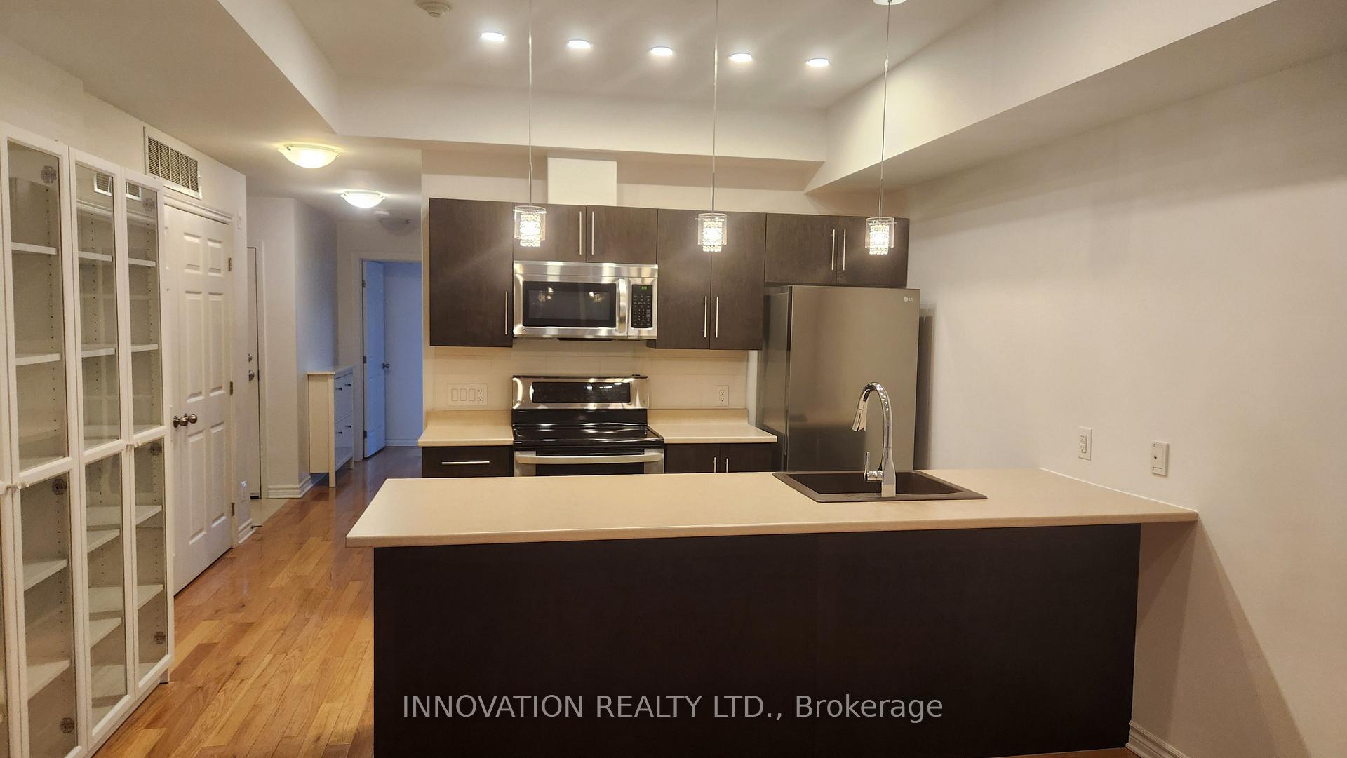 Photo 11 of Unit B, 334 Everest Private, Ottawa, Elmvale Acres — HOMEH