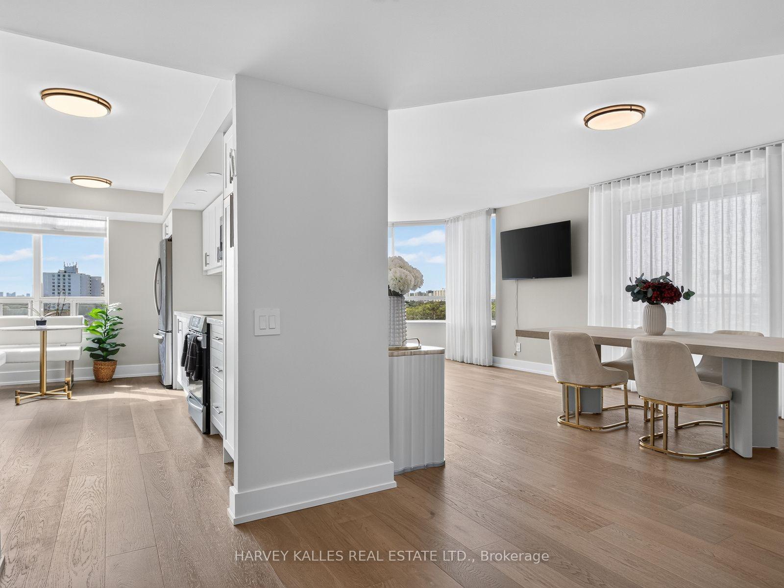 Photo 4 of Unit 1004, 8 Covington Road, Toronto, Englemount-Lawrence — HOMEH
