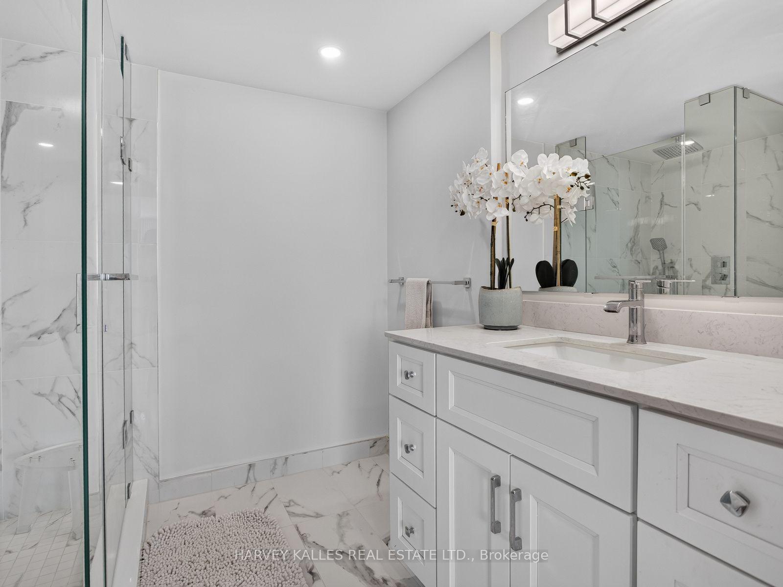 Photo 17 of Unit 1004, 8 Covington Road, Toronto, Englemount-Lawrence — HOMEH