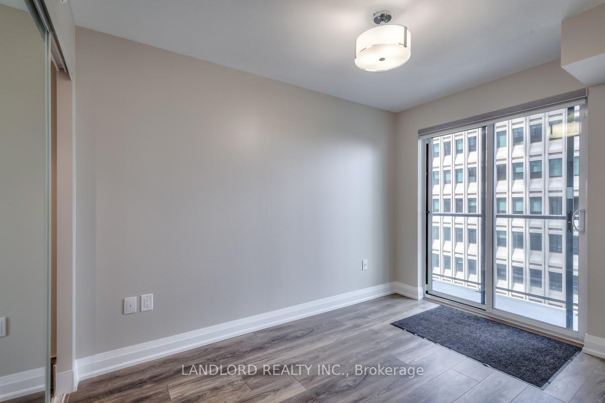 Photo 10 of Unit 1714, 955 Bay Street, Toronto, Bay Street Corridor — HOMEH
