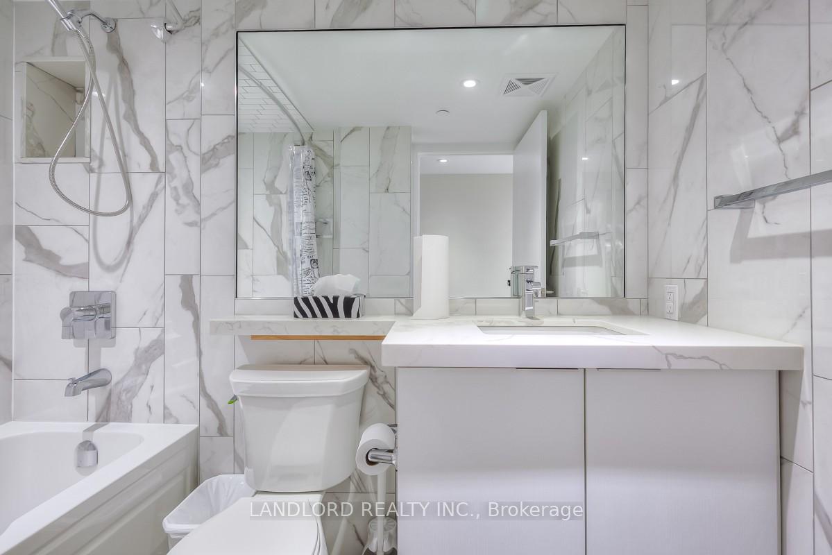 Photo 13 of Unit 1714, 955 Bay Street, Toronto, Bay Street Corridor — HOMEH
