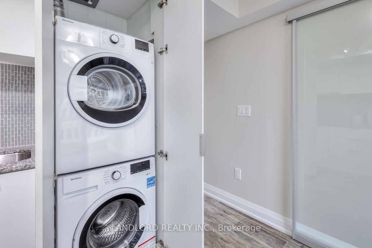 Photo 14 of Unit 1714, 955 Bay Street, Toronto, Bay Street Corridor — HOMEH