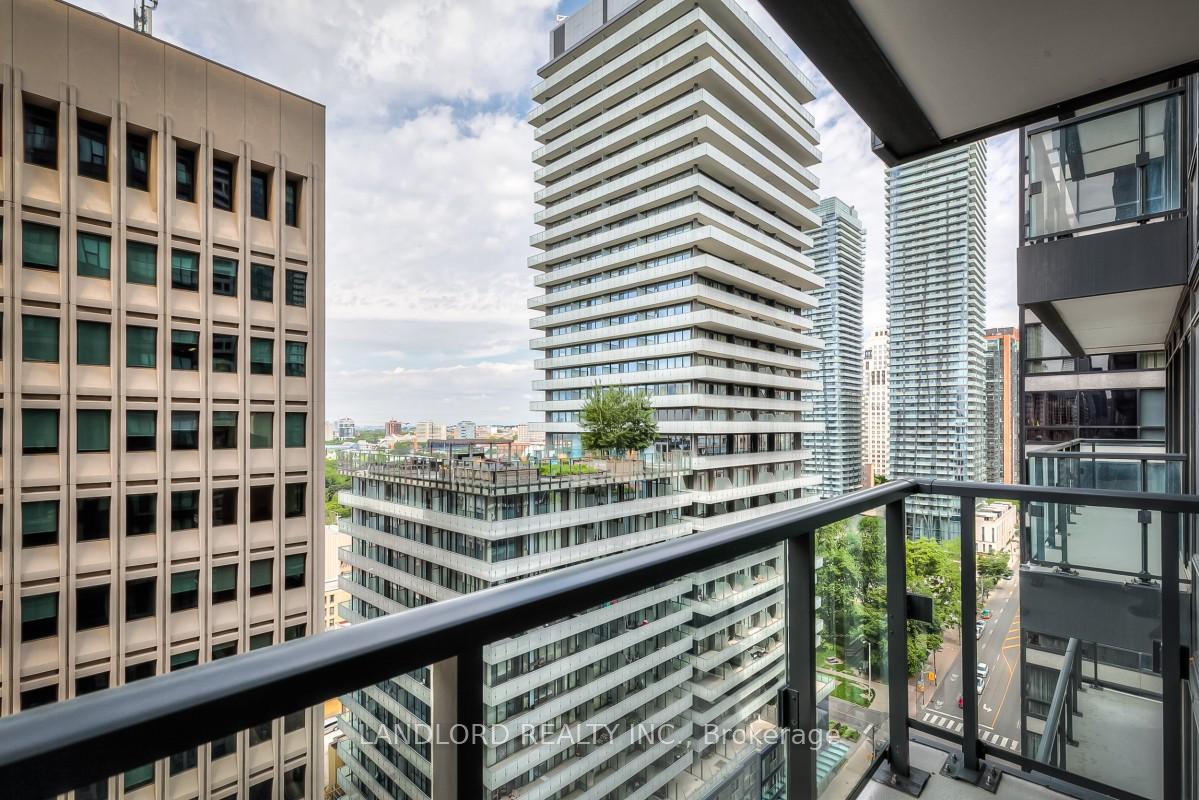 Photo 15 of Unit 1714, 955 Bay Street, Toronto, Bay Street Corridor — HOMEH