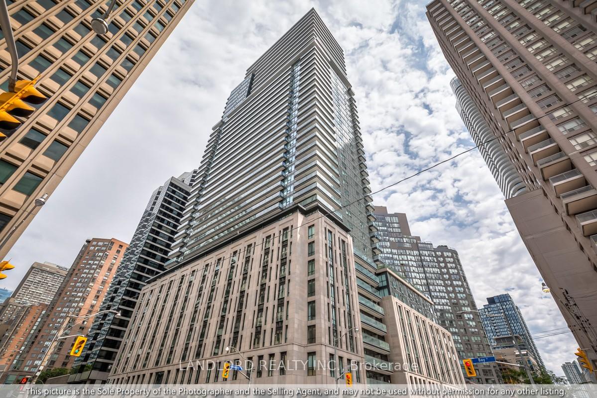 Photo 22 of Unit 1714, 955 Bay Street, Toronto, Bay Street Corridor — HOMEH