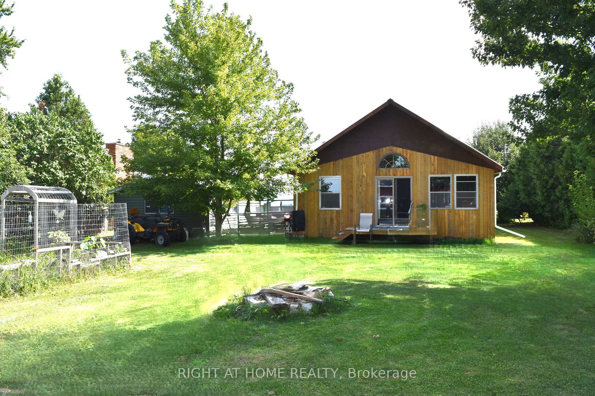 Photo 2 of 7231 Baseline Road E, Chatham-Kent, Wallaceburg — HOMEH