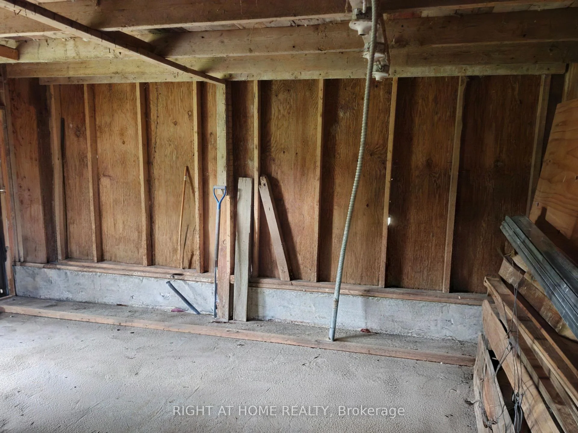 Photo 52 of 7231 Baseline Road E, Chatham-Kent, Wallaceburg — HOMEH