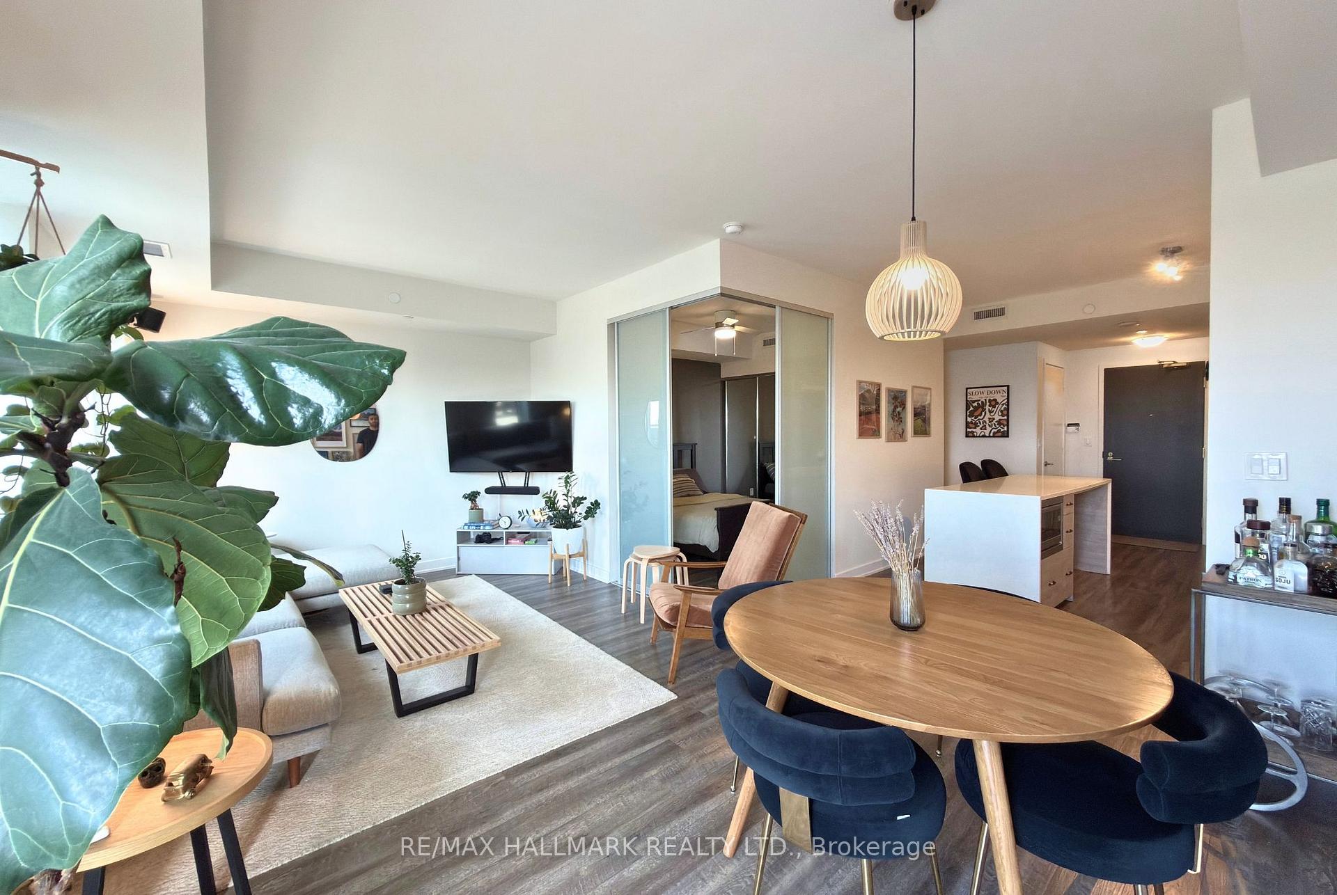 Photo 5 of Unit 614, 106 Dovercourt Road, Toronto, Little Portugal — HOMEH