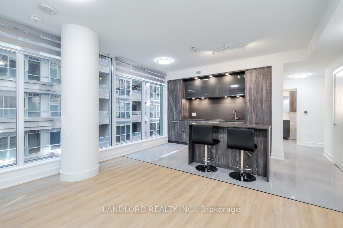 Front of Unit 622, 15 Mercer Street