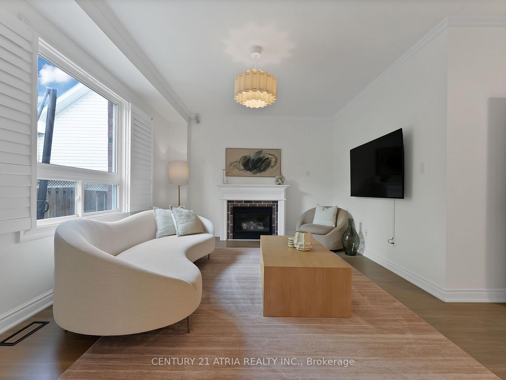 Photo 10 of 214 Ellis Crescent, Milton, Dempsey — HOMEH
