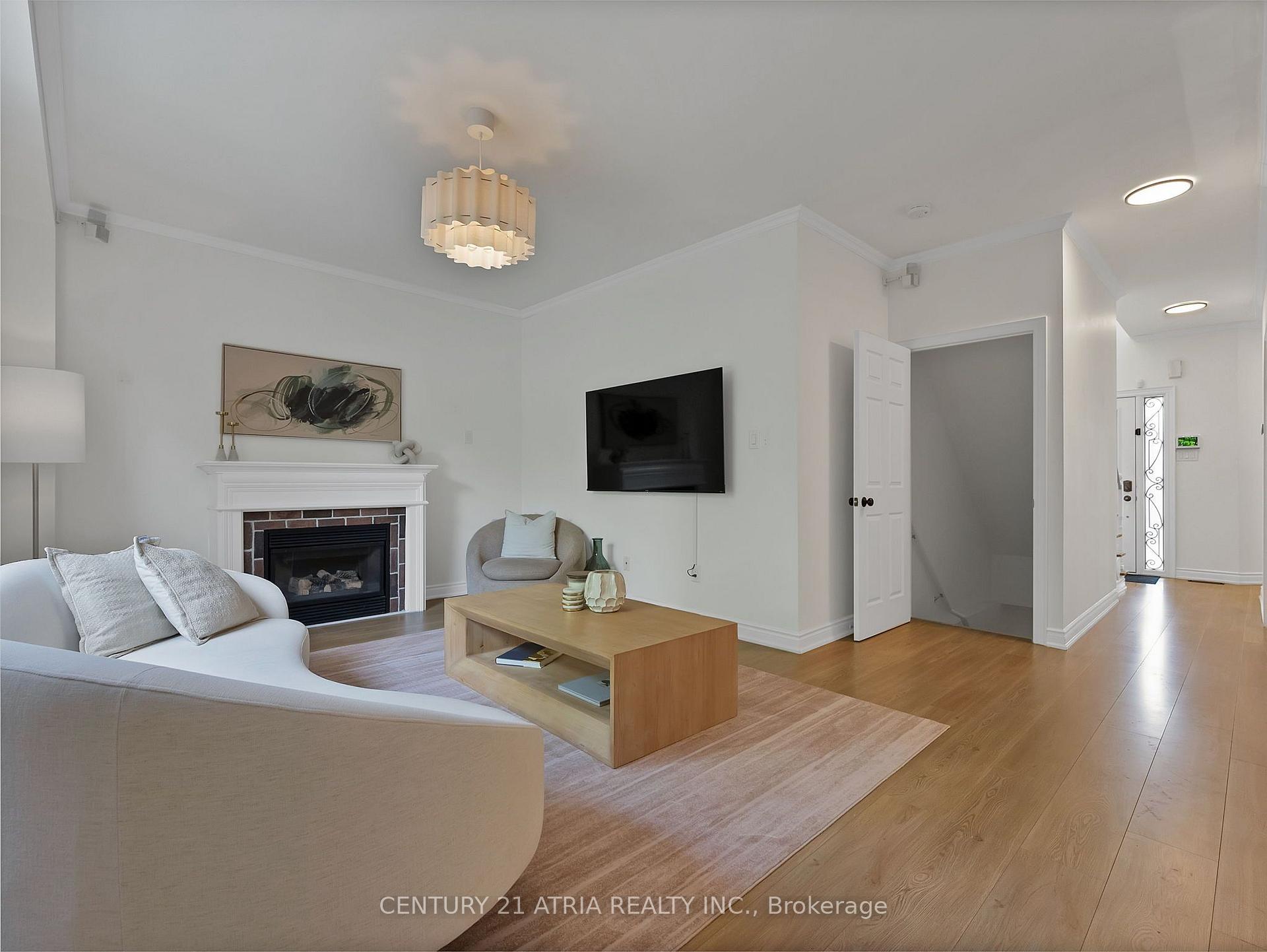 Photo 11 of 214 Ellis Crescent, Milton, Dempsey — HOMEH