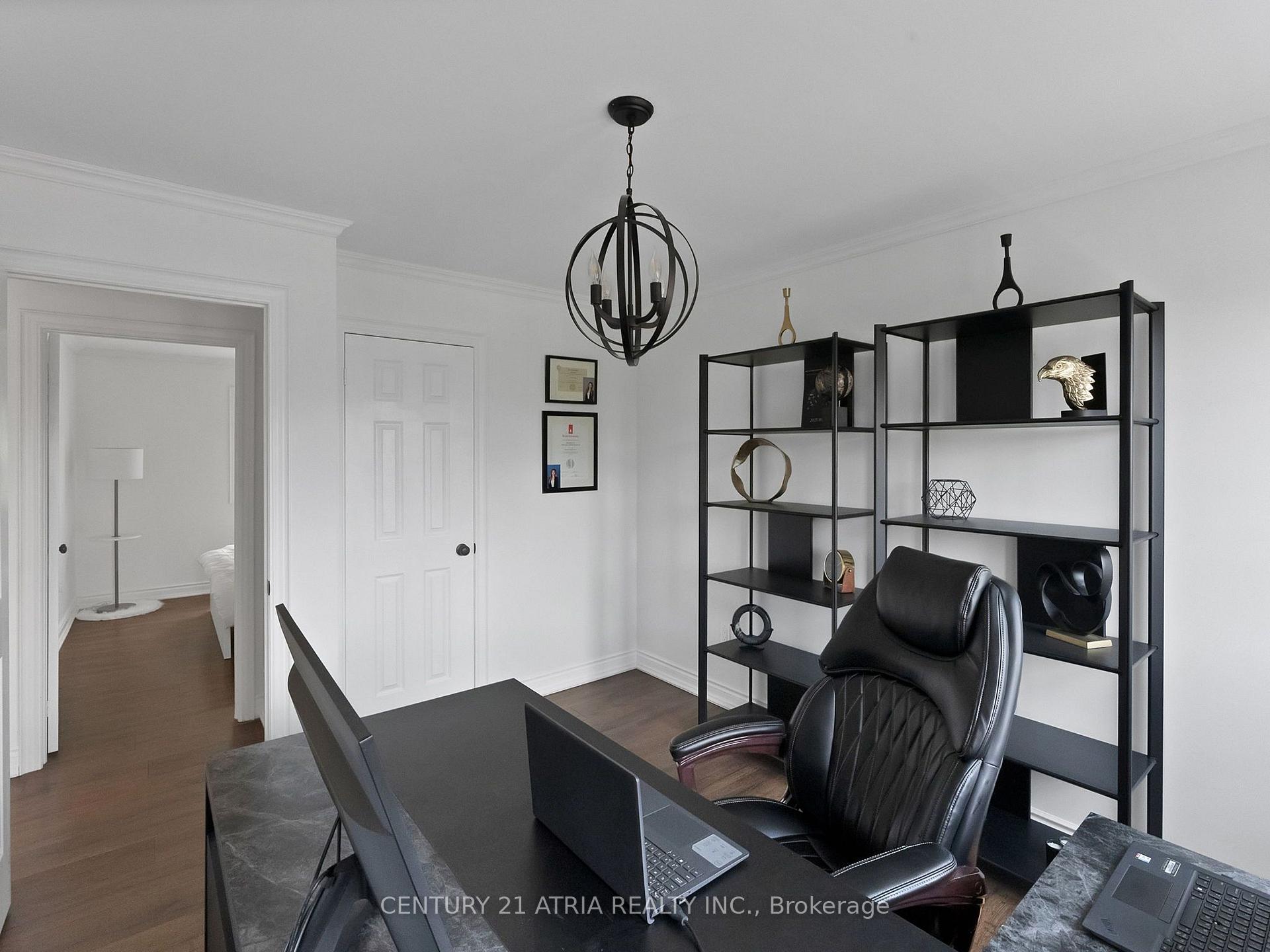 Photo 24 of 214 Ellis Crescent, Milton, Dempsey — HOMEH
