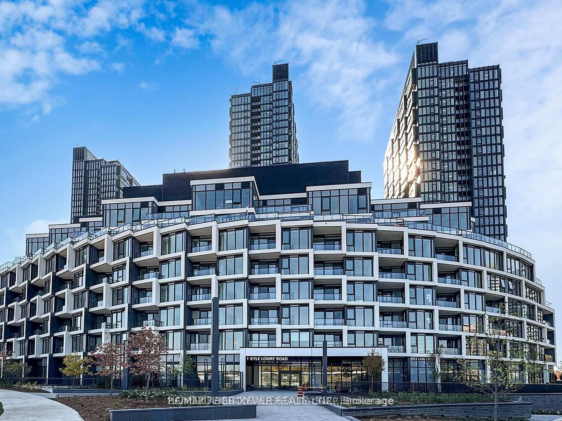 Photo 2 of Unit 417, 1 Kyle Lowry Rd, North York, Banbury-Don Mills — HOMEH