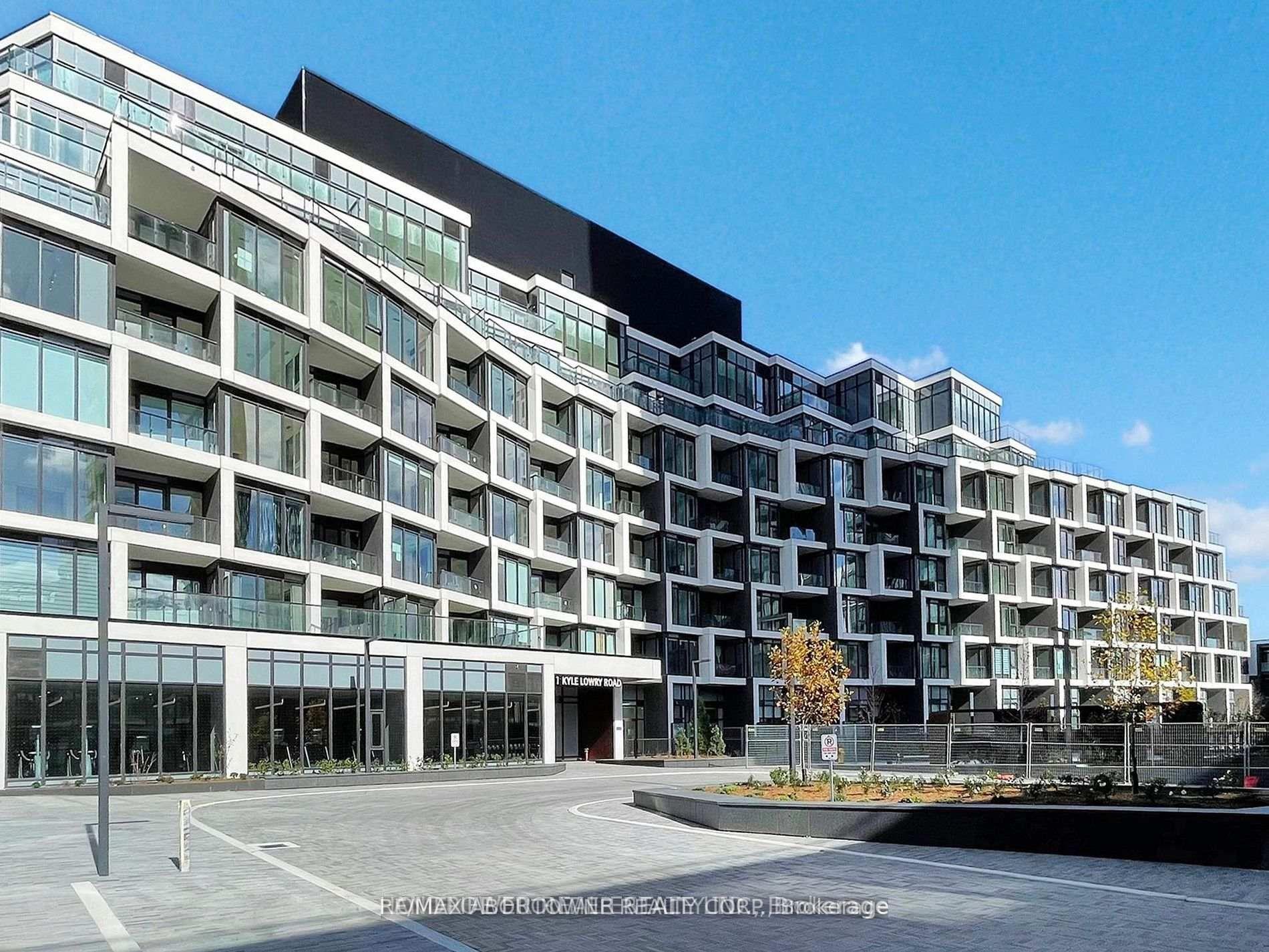 Photo 3 of Unit 417, 1 Kyle Lowry Rd, North York, Banbury-Don Mills — HOMEH