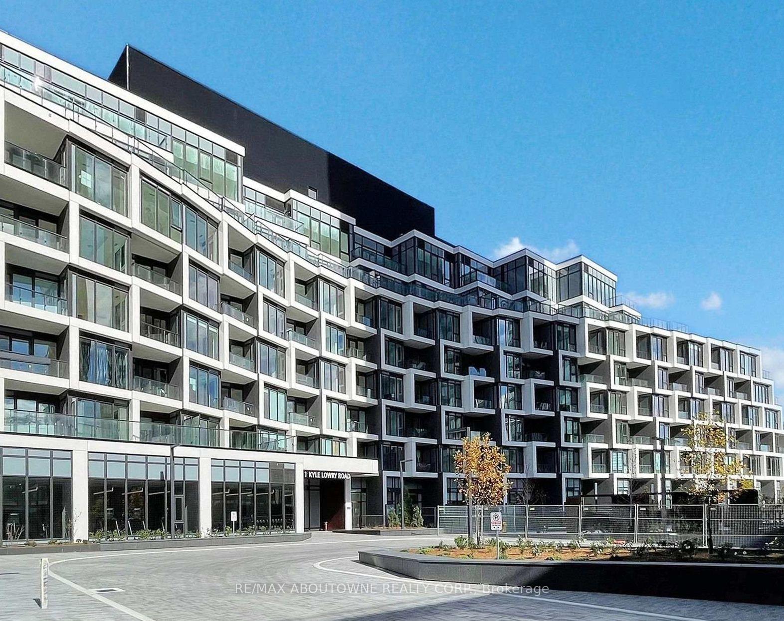 Photo 4 of Unit 417, 1 Kyle Lowry Rd, North York, Banbury-Don Mills — HOMEH
