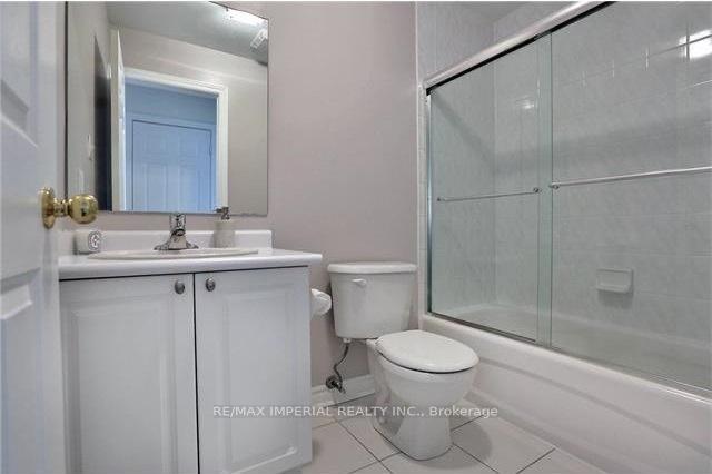 Photo 16 of 344 Riverstone Drive, Oakville, Wedgewood Creek — HOMEH