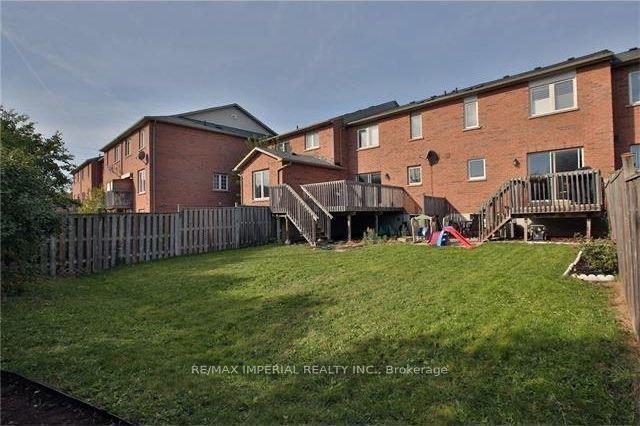Photo 20 of 344 Riverstone Drive, Oakville, Wedgewood Creek — HOMEH